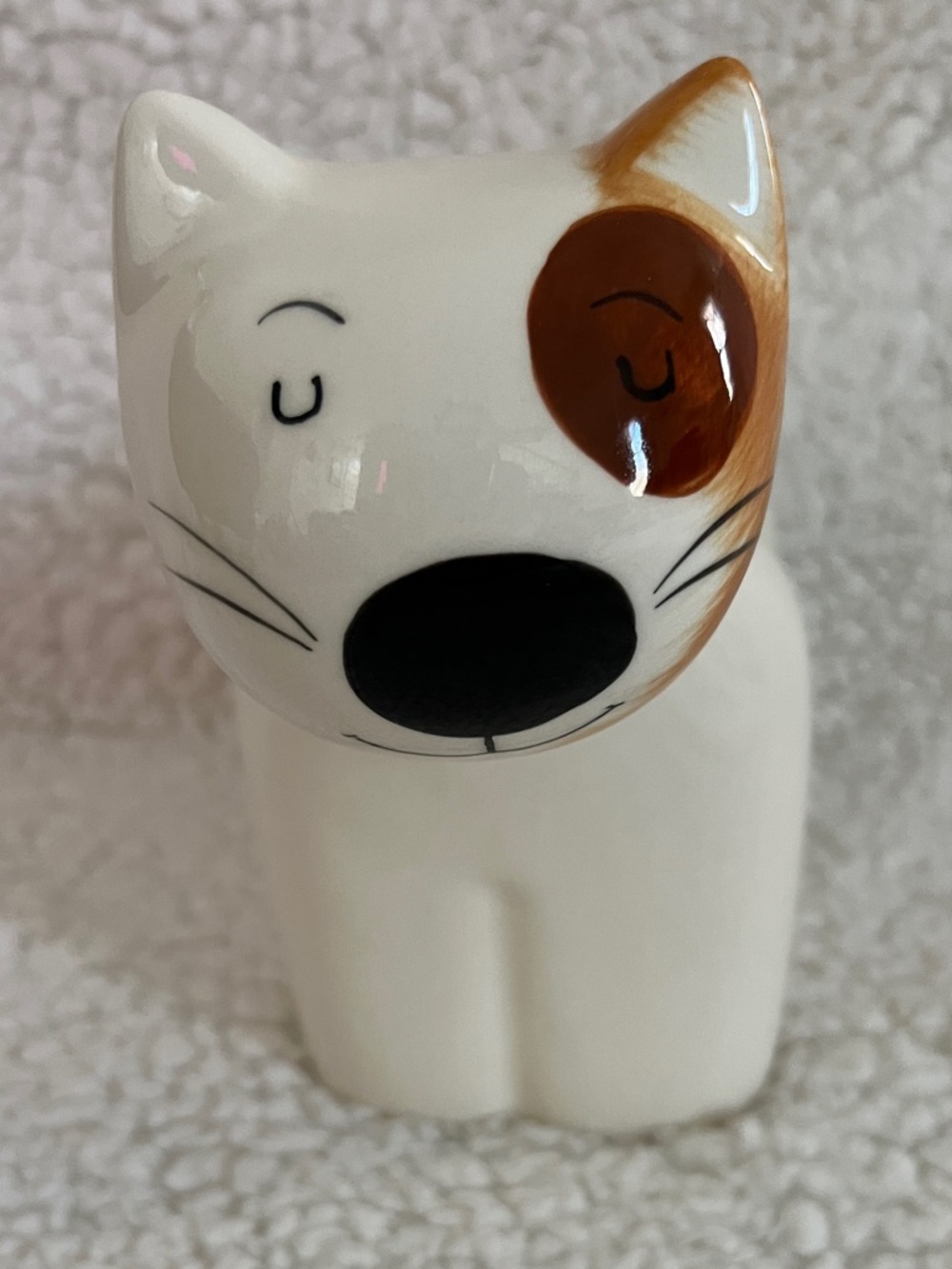 Cat Planter Brown & White Spotted Ceramic, very cute! NEW